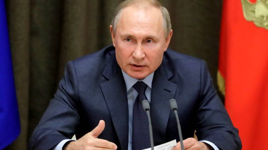 Путин: Разведение сил в Донбассе будет поэтапно продолжено