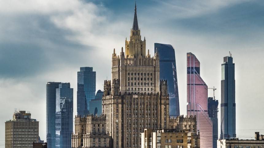 Путин: Москва зеркально ответит на высылку дипломатов из ФРГ