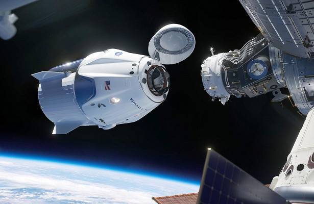 SpaceX рассчитывает осуществить первый пилотируемый полет корабля Crew Dragon в феврале