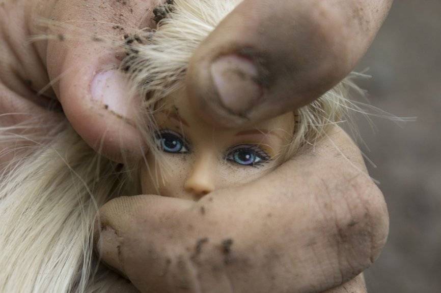 Двухлетний ребенок в Ижевске пять дней провел с телом умершей матери