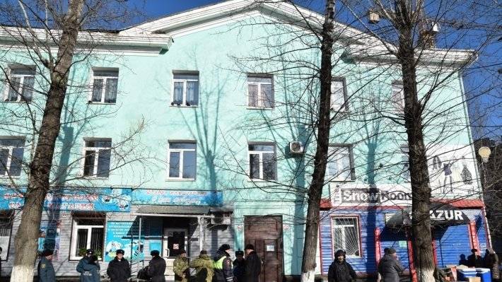 По делу о стрельбе в колледже в Благовещенске арестовано имущество директора ЧОПа