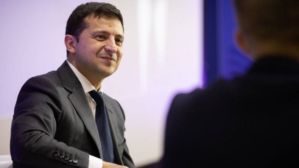 Депутат Рады прокомментировал поведение Зеленского на саммите в Париже