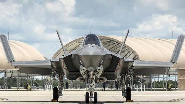 Пентагон задекларировал в бюджете-2020 лишение Турции истребителей F-35