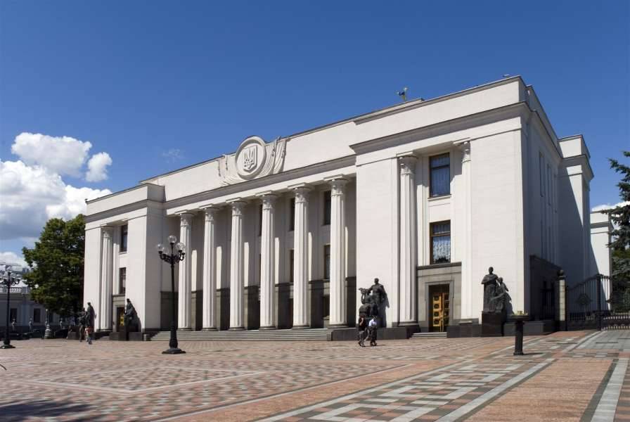 Закон о госязыке предложили отменить на Украине