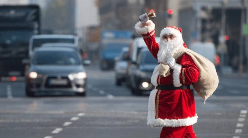 Сколько стоят услуги Санта-Клауса в канун Рождества?