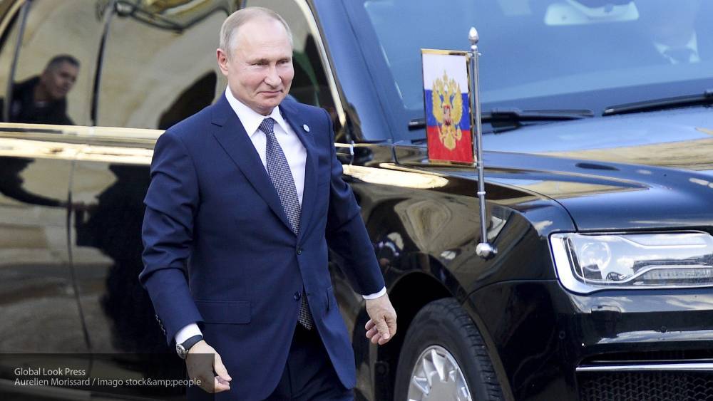 Путин приравнял статус премии за правозащиту и благотворительность к другим Госпремиям РФ