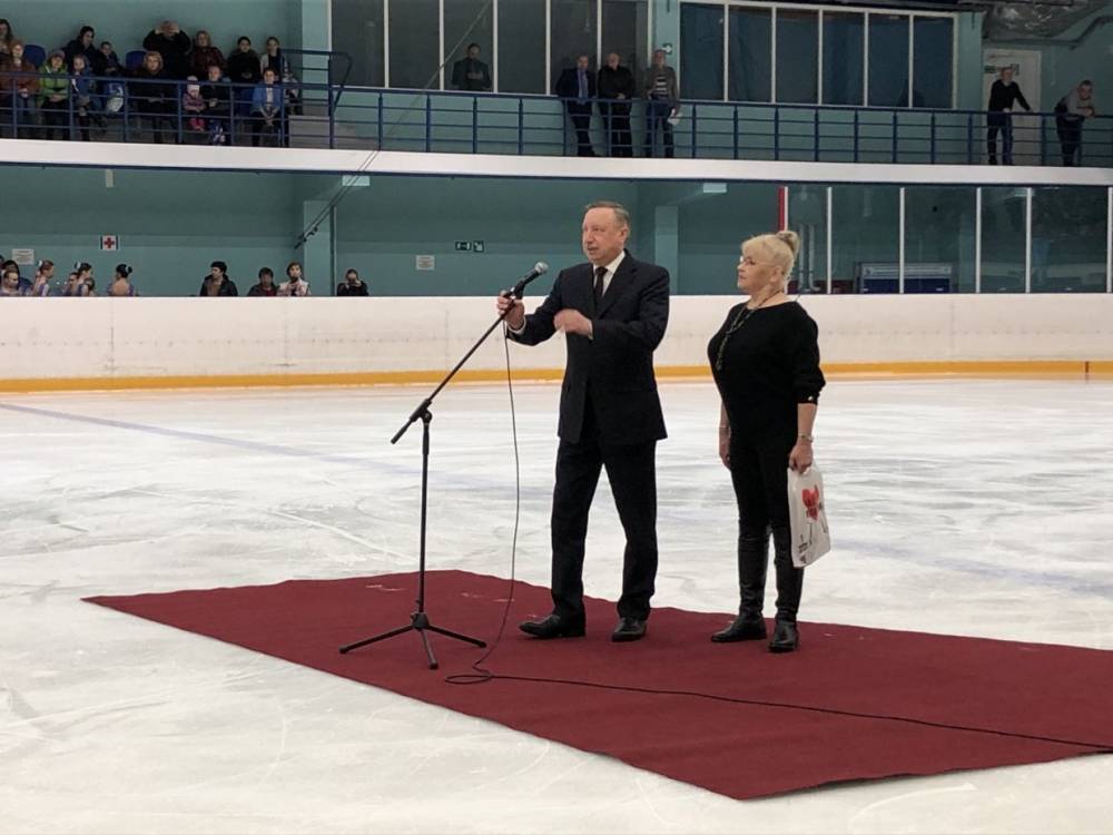 Беглов поздравил команду петербургских синхронисток на коньках «Парадиз» с 25-летием