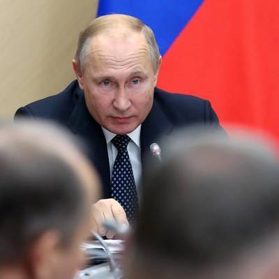 Путин: люди должны доверять институтам, которые отстаивают их права