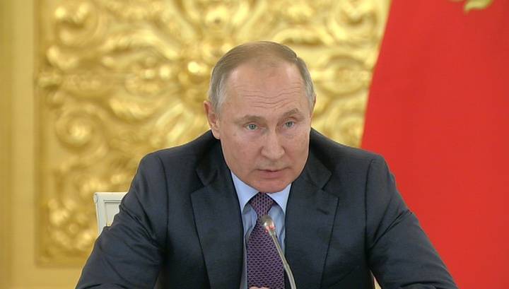 Владимир Путин - Генри Резник - Путин согласен, что присяжные должны заниматься делами о секспреступлениях и взятках - bloknot.ru - Москва - Россия