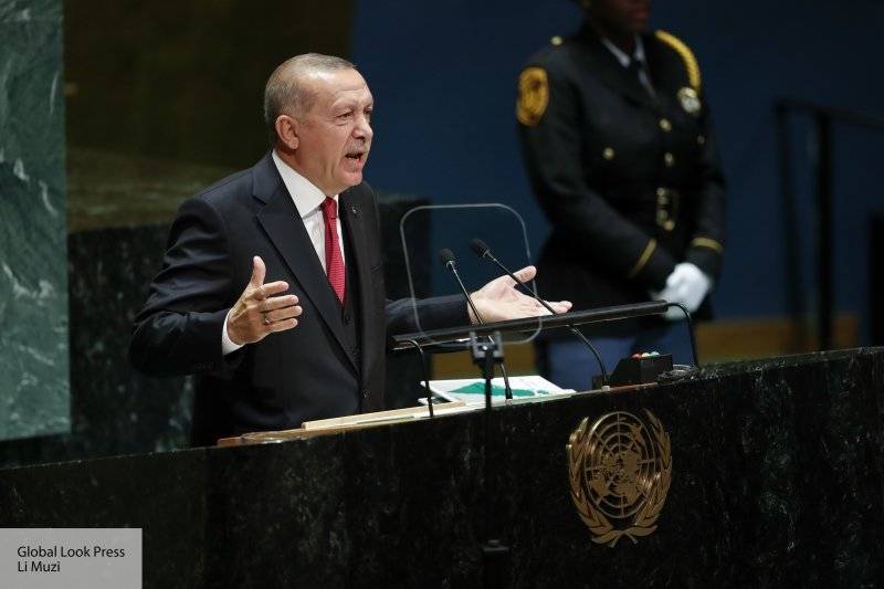 Эрдоган пугает ЕС «волной мигрантов», заключая договоры с террористами ПНС Ливии