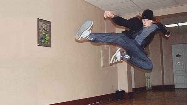 Внук Аллы Пугачевой показал фото с "прыжком каратиста"