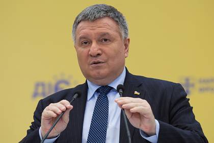 Глава МВД Украины рассказал о перепалке Зеленского с Лавровым