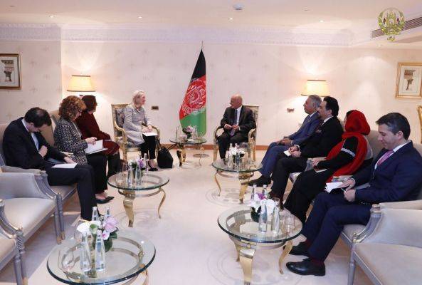 Президент Афганистана попросил международное сообщество о помощи