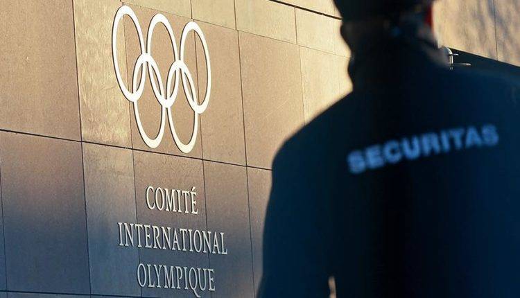 МОК будет исполнять решения WADA по России
