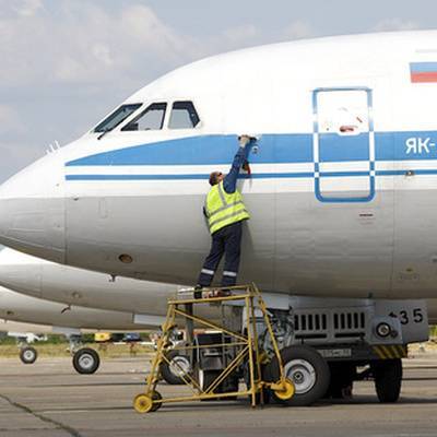 Пассажирский Як-42 экстренно возвращается в Уфу после отказа одного из двигателей