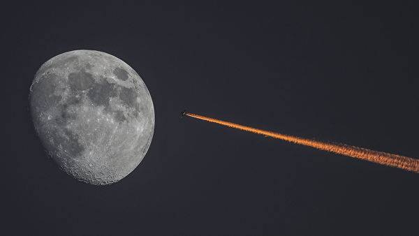 «Роскосмос» предложил два варианта ракеты для полета на Луну