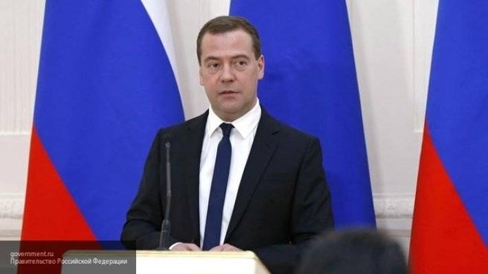 Медведев поздравил Санну Марин с должностью председателя правительства Финляндии