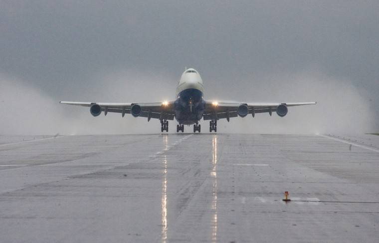 Из-за тумана в Крыму пяти самолётам пришлось сесть на запасных аэродромах