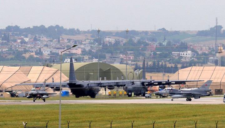 Турция пригрозила выгнать американцев с авиабазы Инджирлик