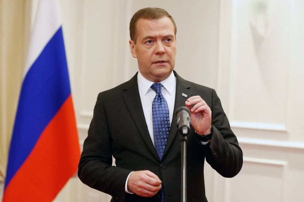 Медведев поздравил «Московский комсомолец» со 100-летием