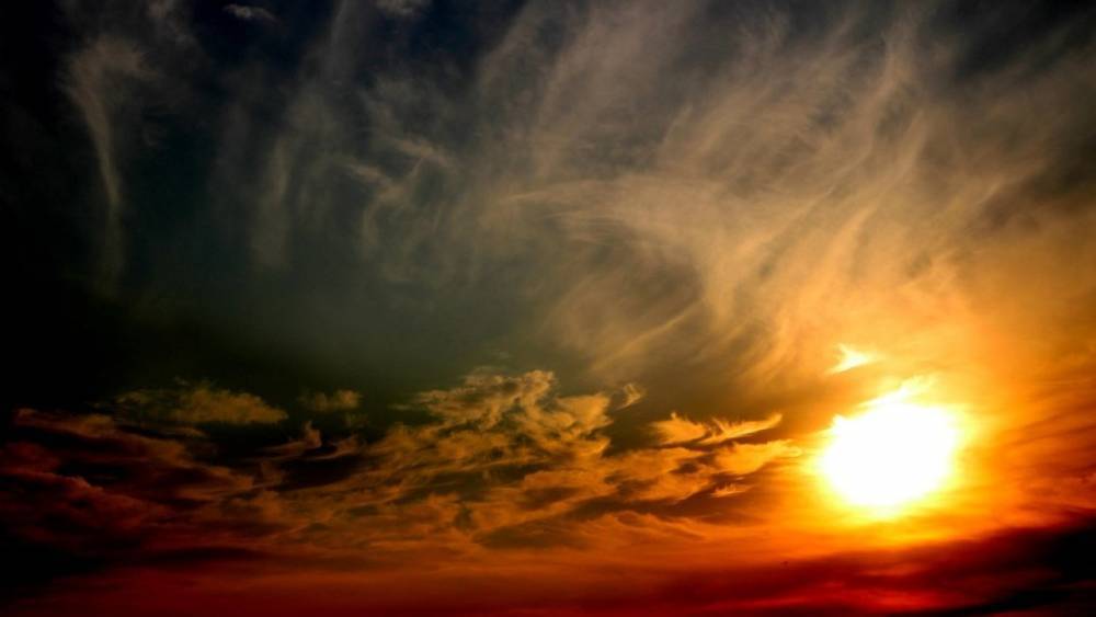 Эксперт объяснил появление «ложного солнца» в небе над Петербургом