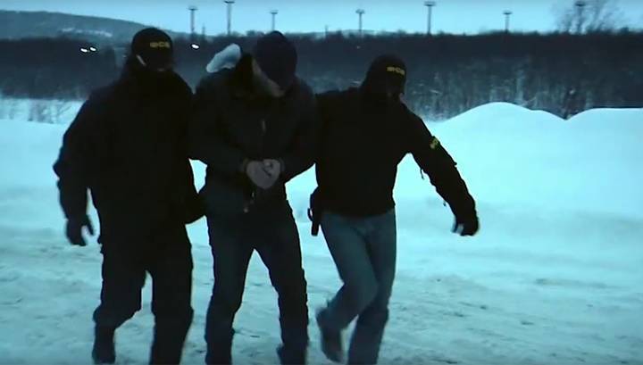Появилось видео задержания экстремиста, готовившего терракт в Мурманске