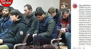 Чеченские полицейские отчитали заподозренных в употреблении алкоголя водителей
