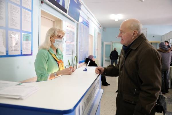 40% россиян не доверяют врачам - опрос