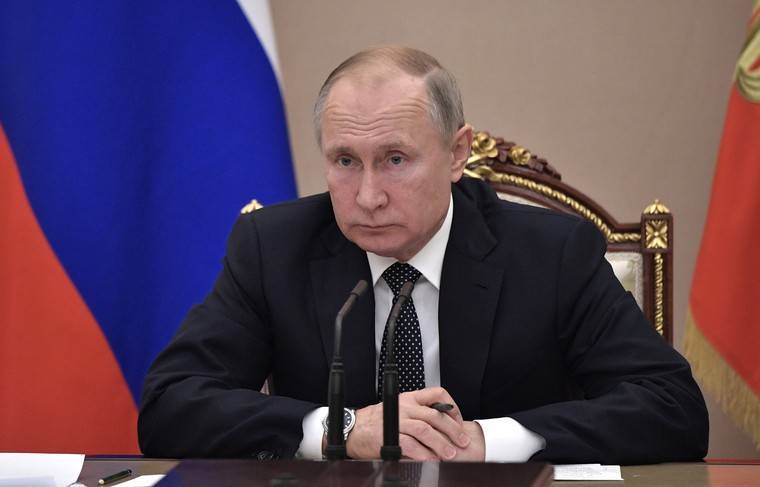 Путин назвал резолюцию Европарламента о мировой войне беспардонной ложью