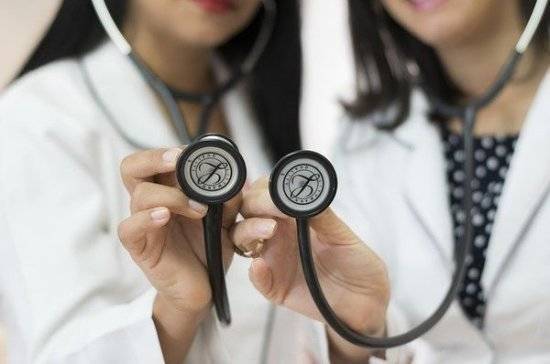 Более 700 врачей первичного звена устроились в поликлиники Подмосковья в этом году