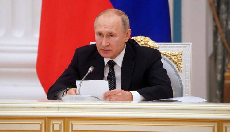Путин заявил об обязанности чиновников знать проблемы каждого ветерана