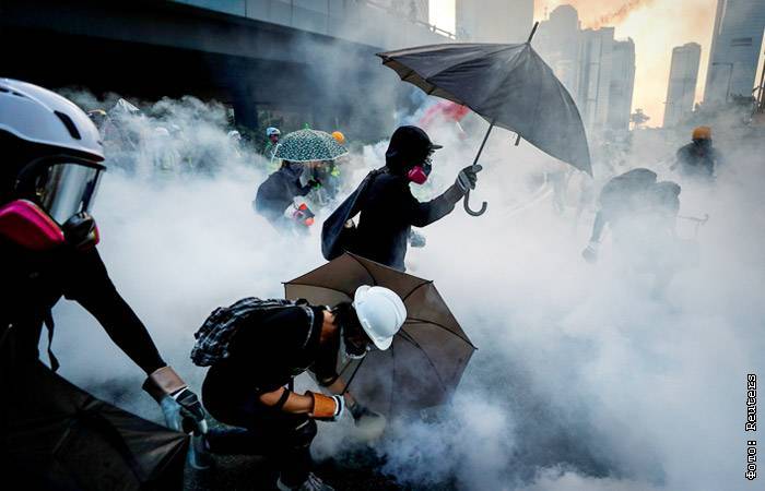 Тайвань пообещал помочь желающим покинуть Гонконг "из-за царящего там насилия"
