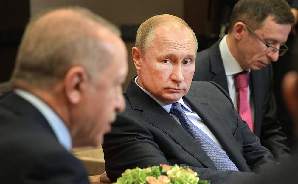 Путин обсудил с Эрдоганом ситуацию в Сирии