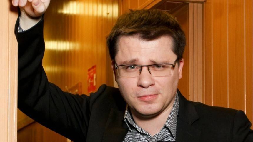 Гарик Харламов предупредил о мошенниках, которые представляются его агентами