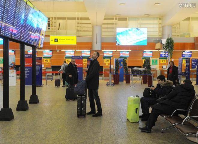 Свыше 70 рейсов отменили и задержали в аэропортах Москвы