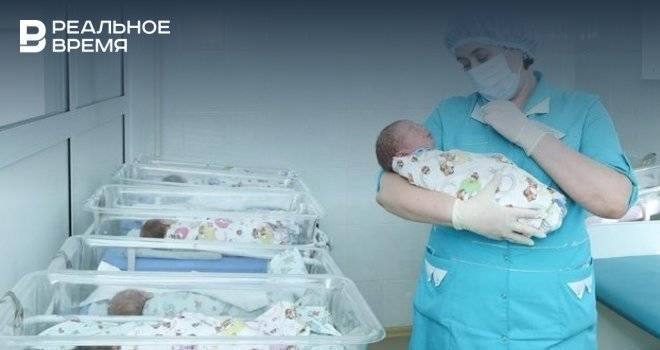 Новорожденным из малоимущих семей власти Татарстана будут дарить валенки