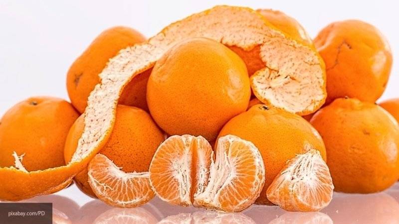 Диетолог объяснила россиянам разницу между мандаринами и апельсинами на новогоднем столе