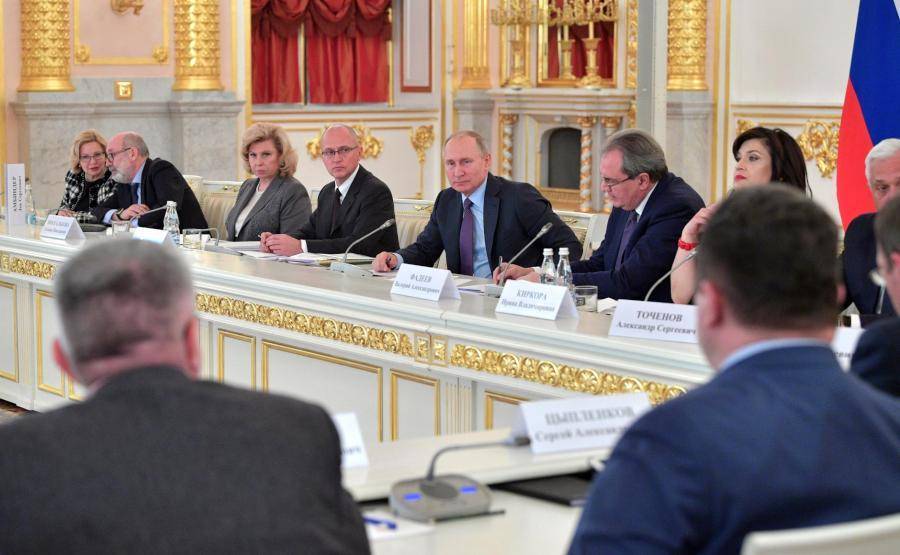 Глава СПЧ Фадеев решил не показывать Путину доклад о протестах в Москве и «московском деле», подготовленный Сванидзе