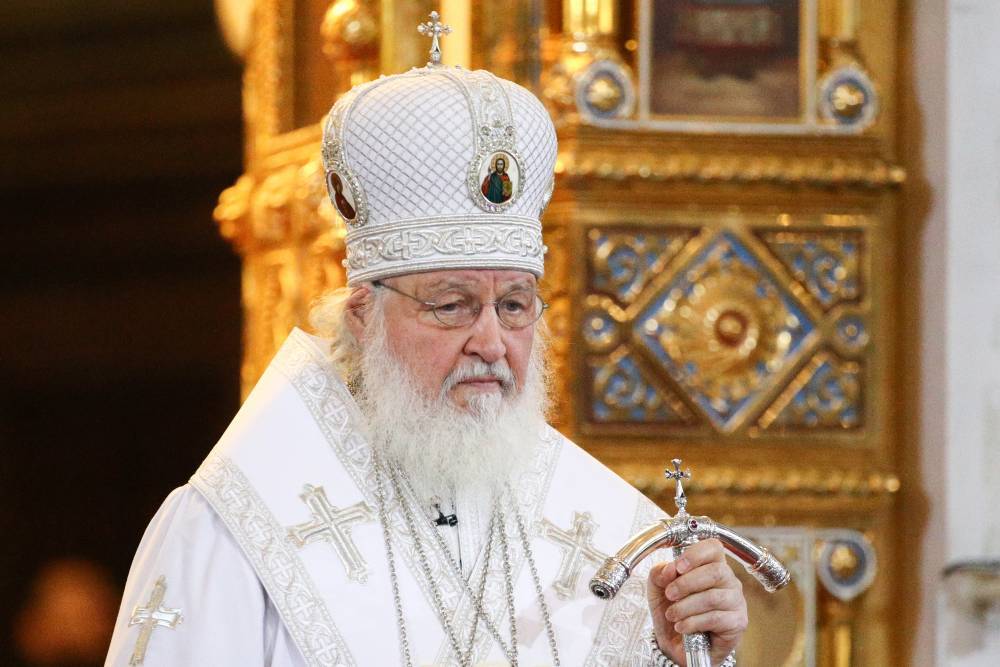 Патриарх Кирилл начал отпевание Юрия Лужкова в храме Христа Спасителя