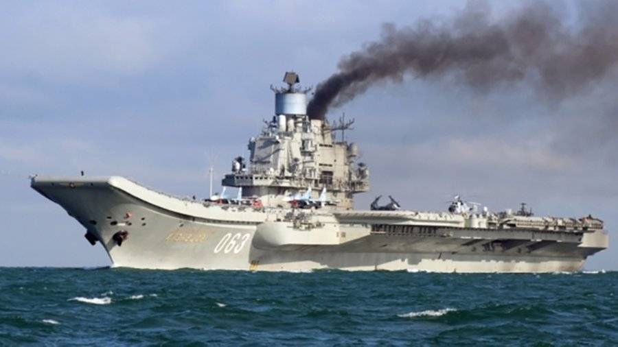 Пожар произошел на крейсере "Адмирал Кузнецов" под Мурманском