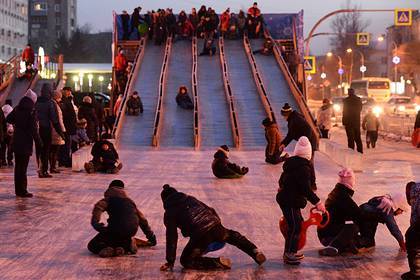 Почти половина россиян захотели отдыхать после Нового года три дня
