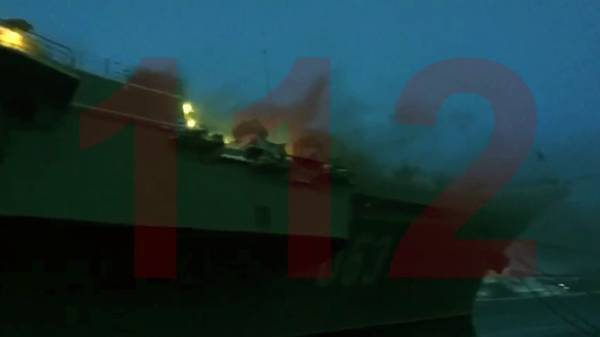 Площадь пожара на "Адмирале Кузнецове" увеличилась до 600 квадратных метров – источник