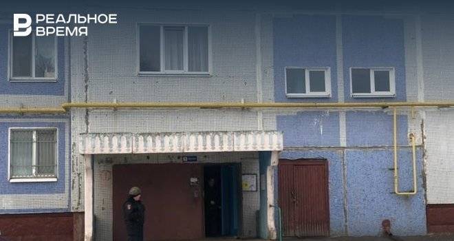 В Татарстане у жилого дома обнаружили предметы, похожие на гранаты