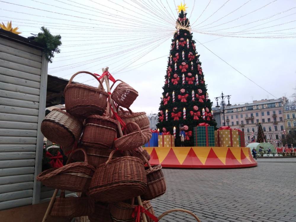 В Петербурге начала работу рождественская ярмарка