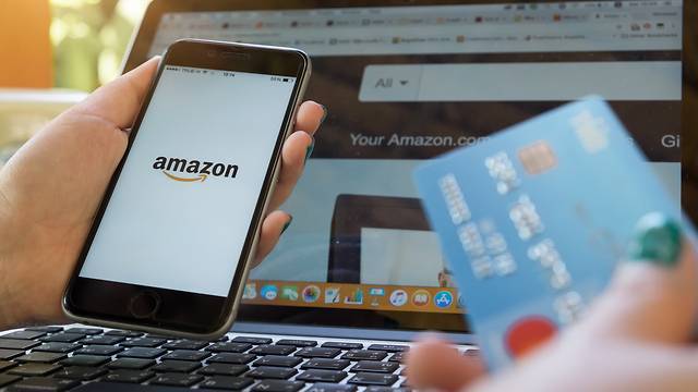 Израильтянин подал иск против Amazon: вы завышаете курс доллара