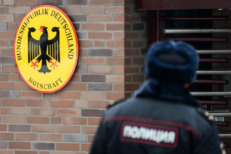 Посольство Германии сожалеет о высылке дипломатов из Москвы