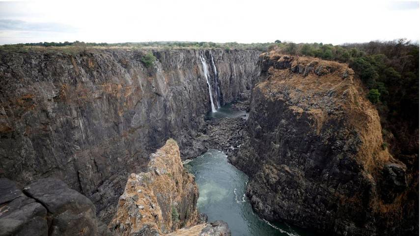 Водопад Виктория максимально обмелел за последние 25 лет