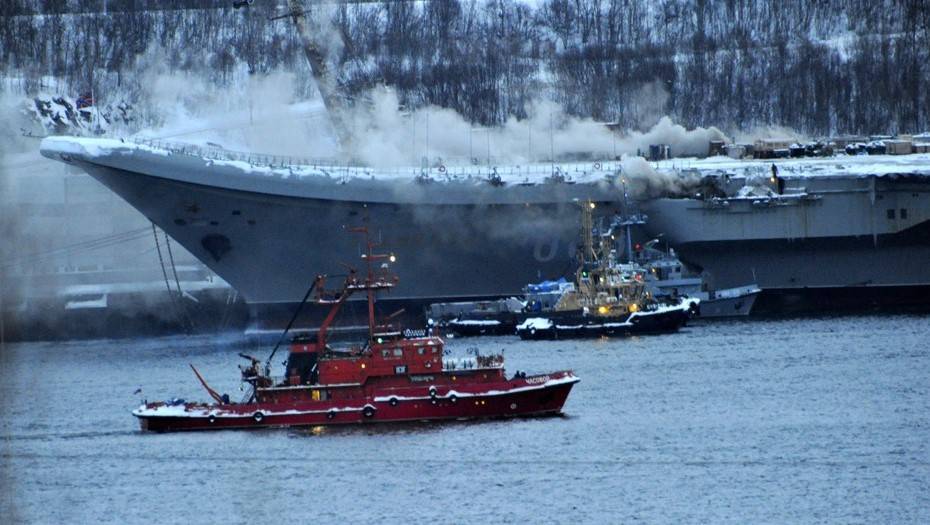Число пострадавших при пожаре на крейсере "Адмирал Кузнецов" выросло до 12