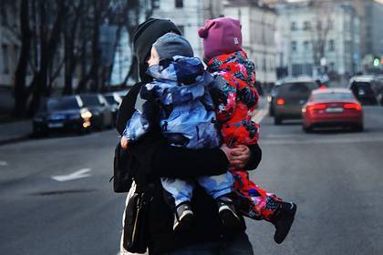 Россияне назвали оптимальное число детей в семье