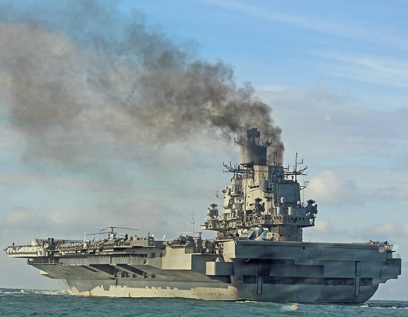 Во время пожара на "Адмирале Кузнецове" погиб военный